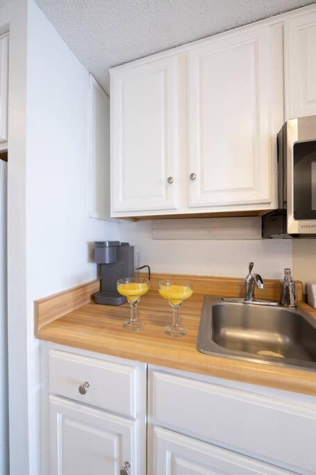 Royal Retreat-Amazing View-King Bed-1 Bedroom-Full Kitchen-Free Parking-Self Check-In Myrtle Beach Ngoại thất bức ảnh